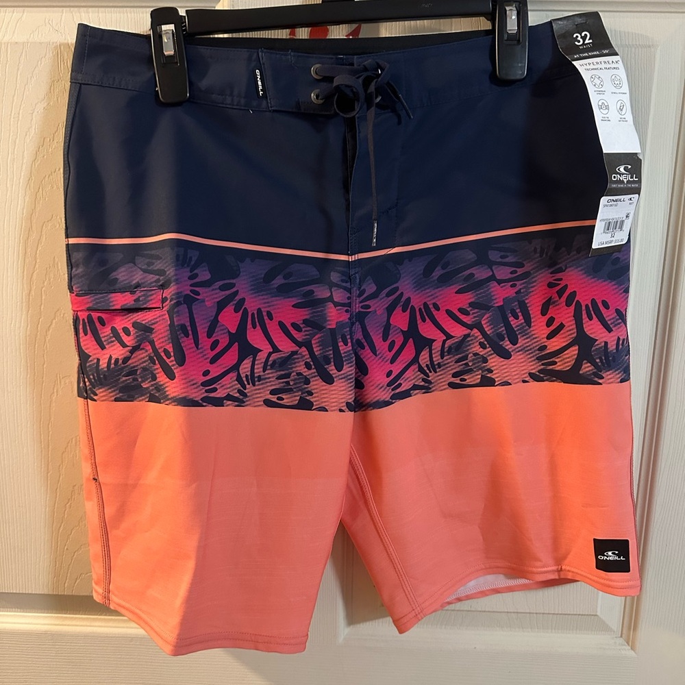 O'Neill Men's Hyperfreak Heat Block Boardshorts: TROPICAL PRINT: NWT: SIZE 32